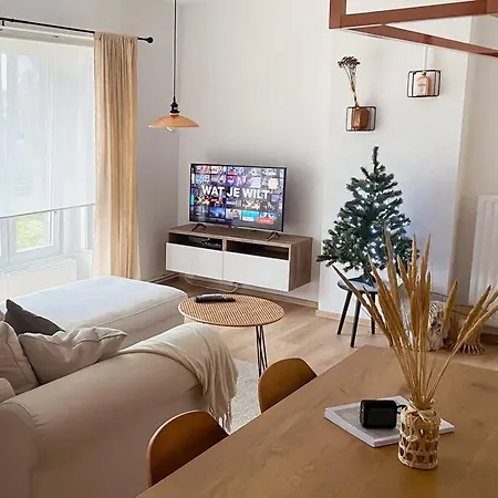 Gezellig Te Бреден